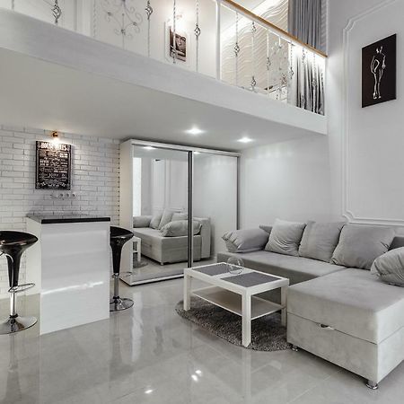Двухуровневая Квартира Студия Odessa Exteriör bild