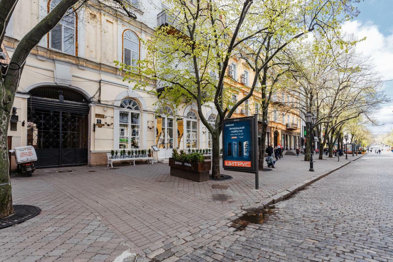 Двухуровневая Квартира Студия Odessa Exteriör bild